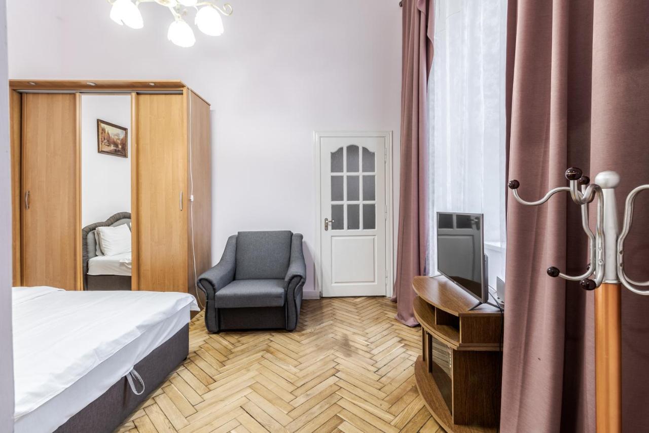 Striltsiv Apartment Lviv Kültér fotó