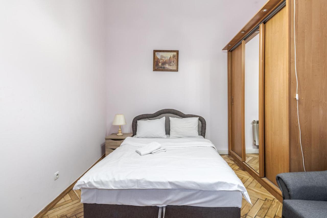 Striltsiv Apartment Lviv Kültér fotó