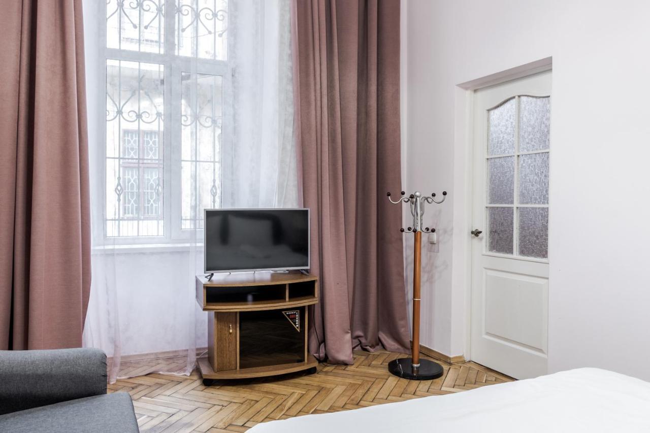 Striltsiv Apartment Lviv Kültér fotó
